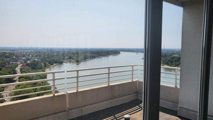 Ausblick vom Schwimmbad