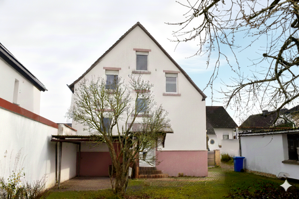 12 Hausansicht Gartenseite.png