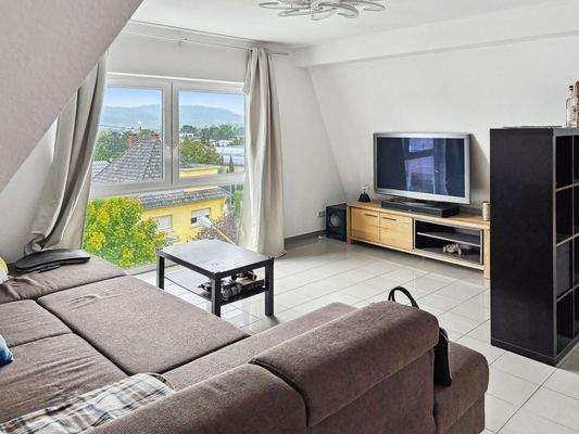 Wohnzimmer Ansicht 6