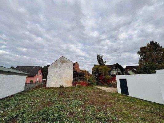 O 20 - Grundstück Rückansicht.jpg