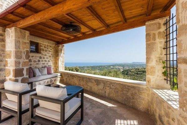 Kreta, Maroulas: Einzigartiges Steinhaus mit atemberaubendem Meerblick zu verkaufen