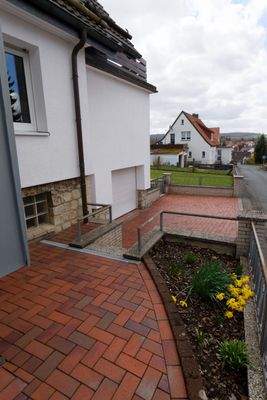 Weg vom Stellplatz zum Hauseingang