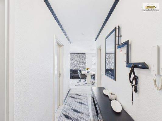 Eingangsbereich/Diele der Wohnung mit Blick ins Wohnen_02