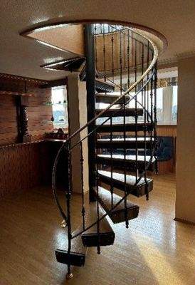 Wendeltreppe zum Studio