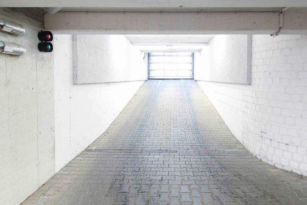 Tiefgaragenzufahrt(1)