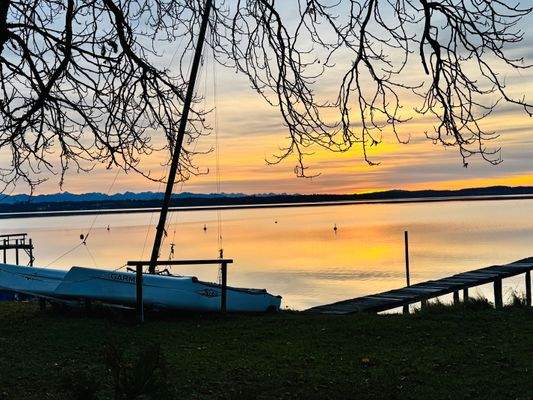 ABENDSTIMMUNG AM SEE