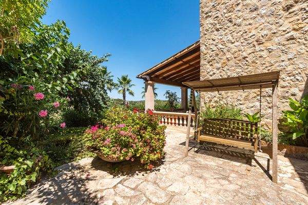 Charmante Sitzecke im Garten