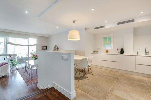 Zugang zur eleganten Küche