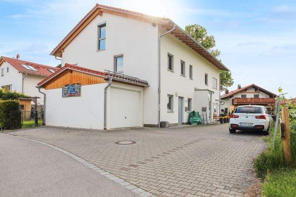 Zwei Außenstellplätze