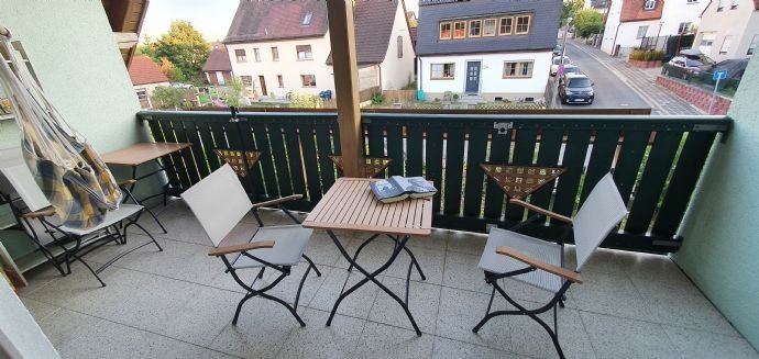 MÃ¶blierte 3-Zimmer-Dachgeschoss-Wohnung in Heroldsberg