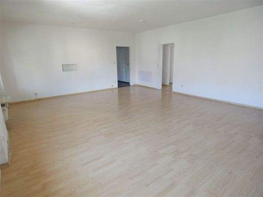 Großes Wohnzimmer - Ideal für kreative Ideen