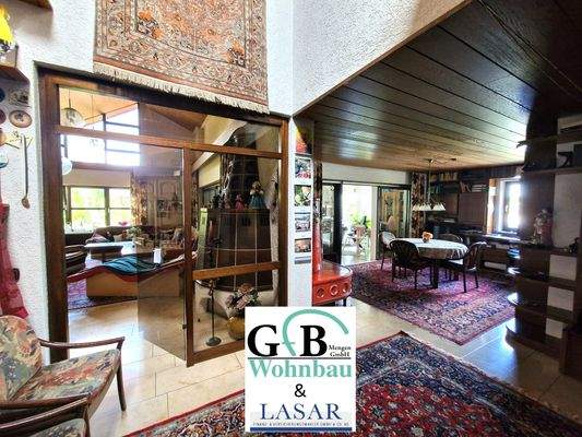 Wohndiele Blick zu Wohnen und Essen.jpg