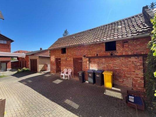 004020156800_302_355_28082025225120928