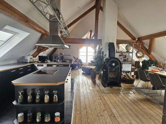 Küche und Esszimmer 