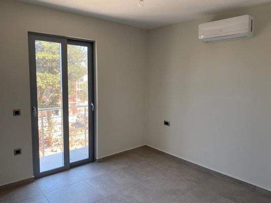 Neu gebaute Villa mit fantastischem Meerblick