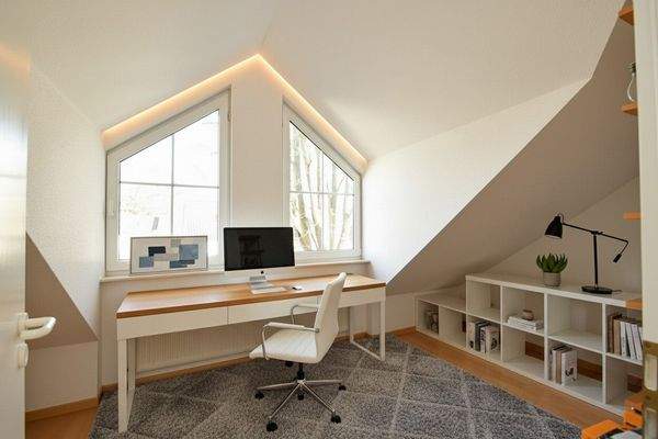 Arbeitszimmer 2. OG visualisiert