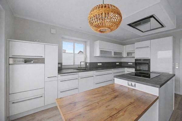 Traumküche mit Kochinsel