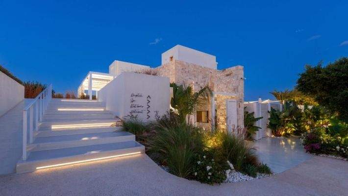 Kreta, Agios Nikolaos: Deluxe 5* Hotel mit Privatstrand zu verkaufen