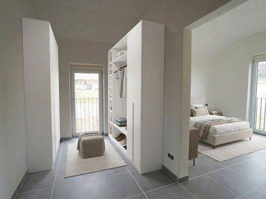 Ankleidezimmer (Wohnbeispiel KI)