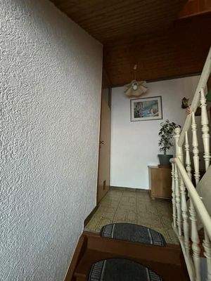 47 Treppenhaus OG - DG