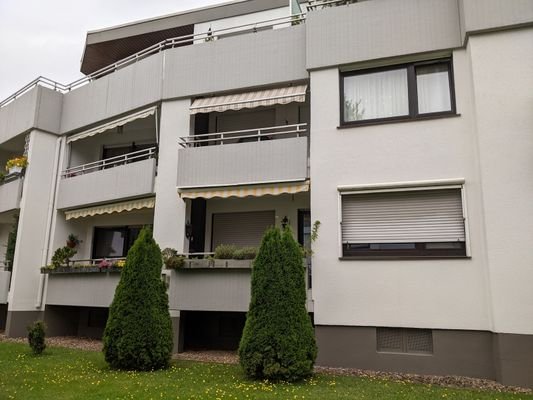 Loggia, Balkon