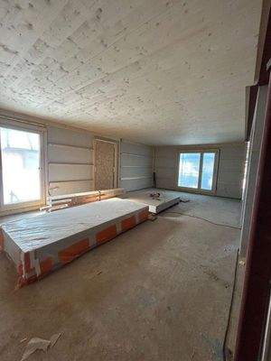 massive Sichtholzdecke - Holz-Alufenster