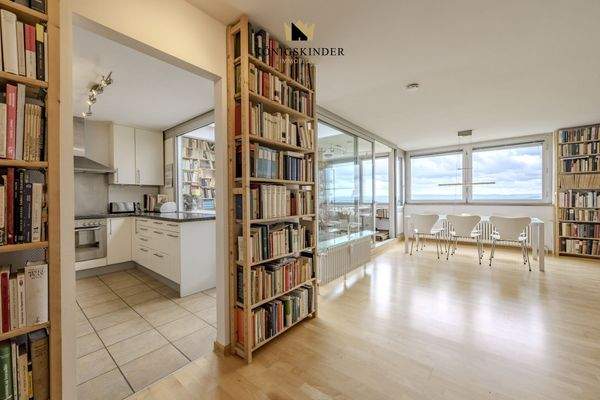 Küche / Wohn,- Essbereich mit angrenzendem Wintergarten