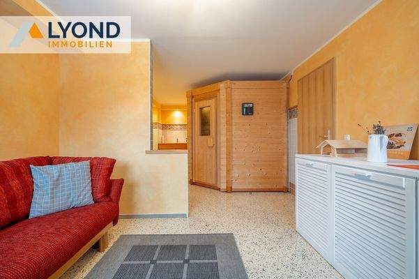 Wohnraum mit Sauna UG