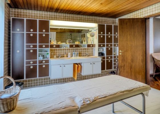 Eltern-Badezimmer (2)