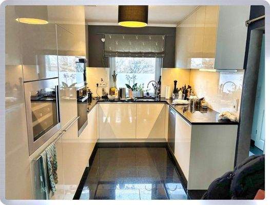 moderne Einbauküche 