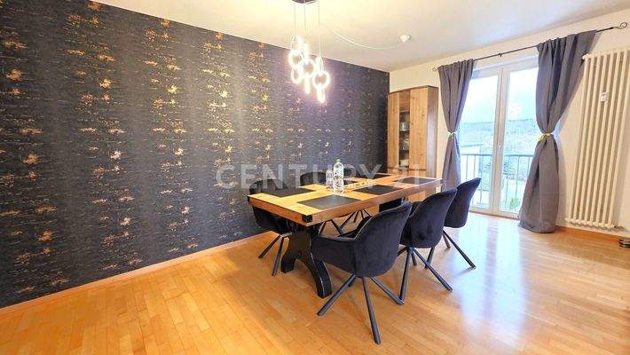 Gemütlicher heller Esszimmerbereich