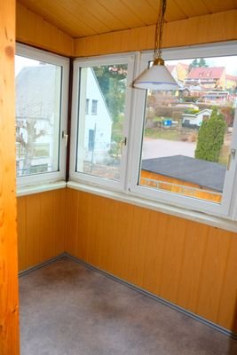mit kleinem Wintergarten.JPG