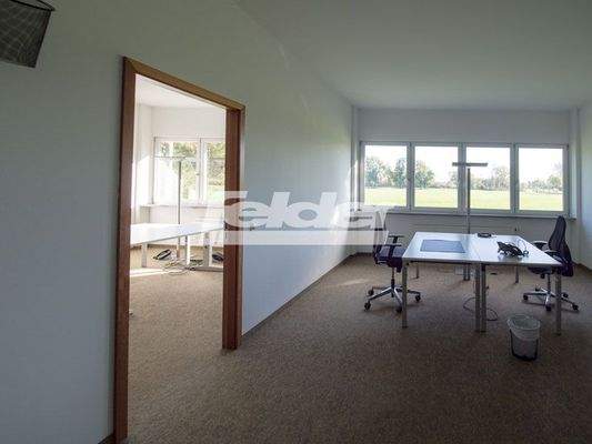 Blick-in-ein-Büro-2