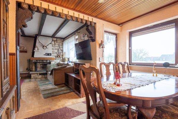 18350&nbsp;Esszimmer