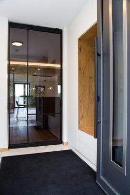 Blick vom Eingang in den Wohnraum.JPG