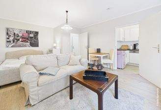 Wohn- und Schlafzimmer