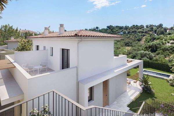 Zugang von der Strasse