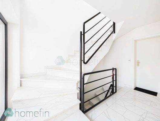 Treppenhaus mit Marmor