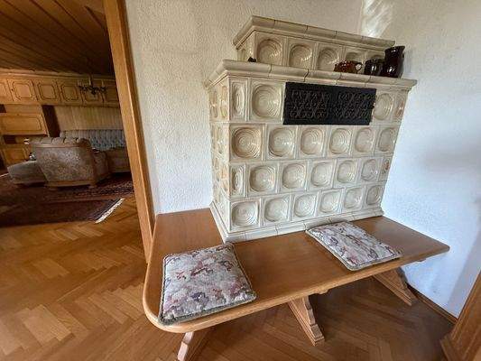 Kachelofen für Wohn und Esszimmer 