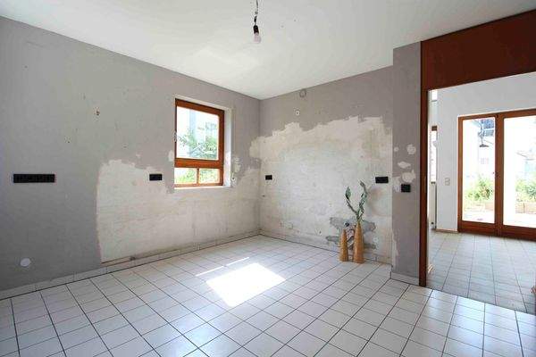 Küche zum Essbereich