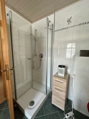 Wohnung EG - Bad 1.jpg