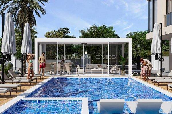 Sea-View Flats with Pool in Central Alanya