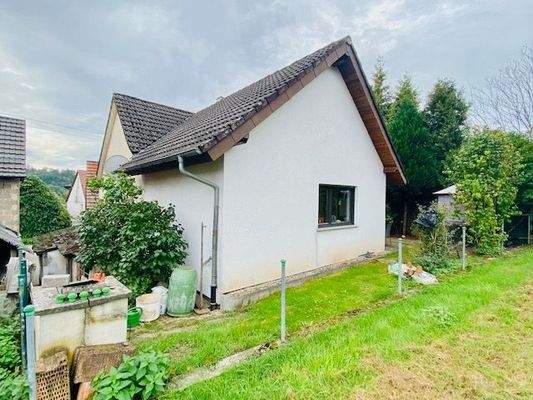 O10a Rückansicht Haus.jpg