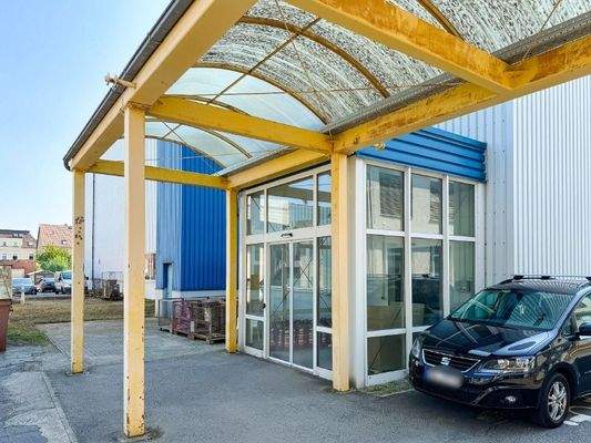 Zugang Logistikhalle