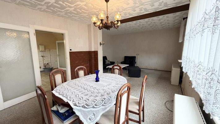 Wohnzimmer und Essbereich