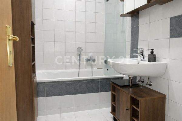 Badezimmer mit Badewanne