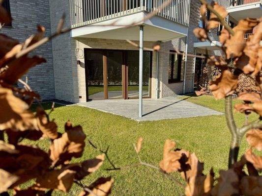 Ost-Terrasse zum Quartiersweg