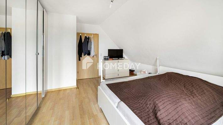 1. OG Schlafzimmer 2