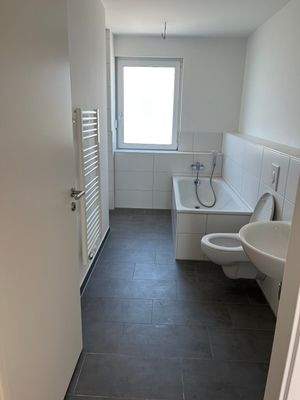 Badezimmer mit Badewanne