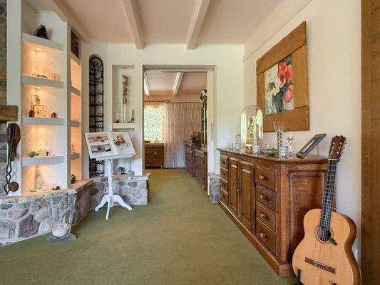 Übergang zum TV-Room